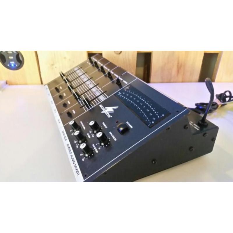 monacor stereo audio mixer SAM-502