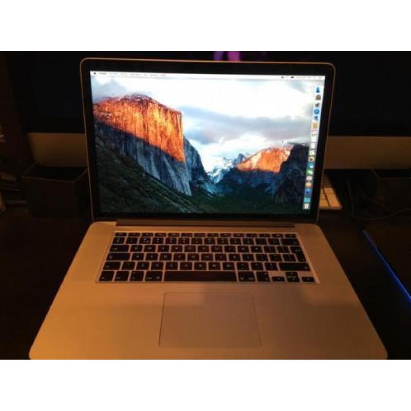 MacBook Pro 15 inch Retina Display - medio 2012