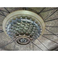 2 aluminium velgen wielen voor mountainbike 24 inch