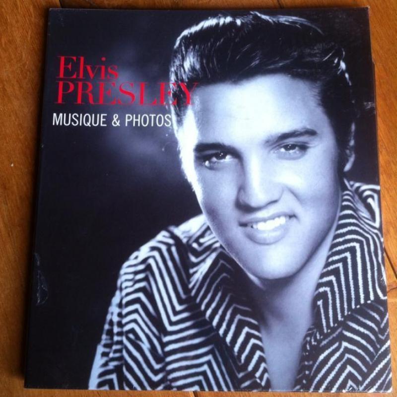 Elvis Presley - Muziek op cd en posters / foto's / twee cd's