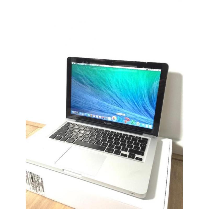Macbook Pro 13" i5 2,5 GHz 8GB Ram 500GB Harddisk Veel Extra