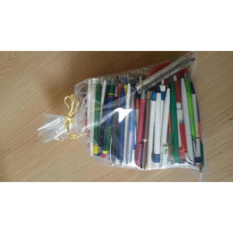 Gebruikte pennen voor verzamelaar (113 stuks)