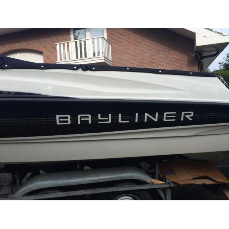 Bayliner 185 Capri MerCruiser 4.3 MPI + trailer