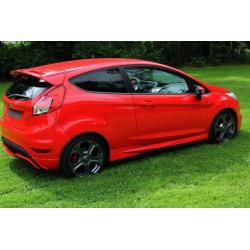Ford Fiesta ST Racing rood