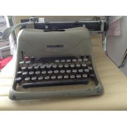 Vintage Typemachine Olivetti