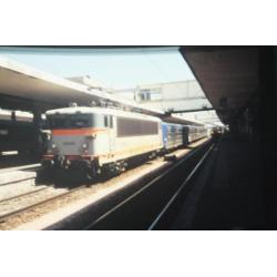 4 dia's SNCF spoorwegen Frankrijk locomotieven en rijtuigen