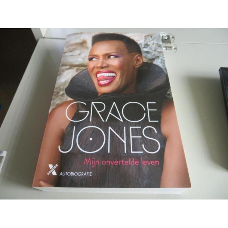 Grace Jones - Mijn Onvertelde Leven - Autobiografie