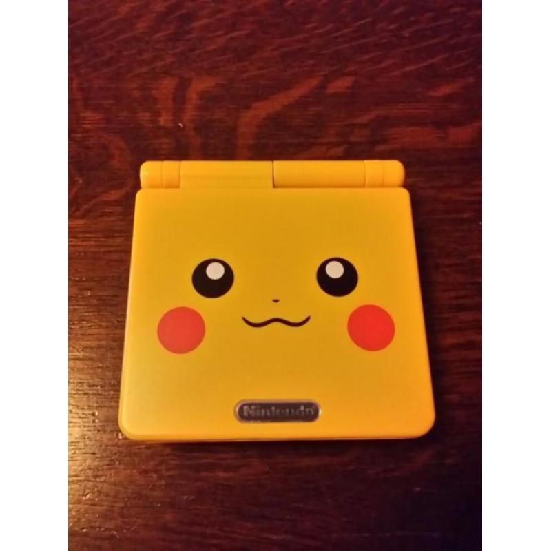 Gameboy Advance SP Pikachu Edition