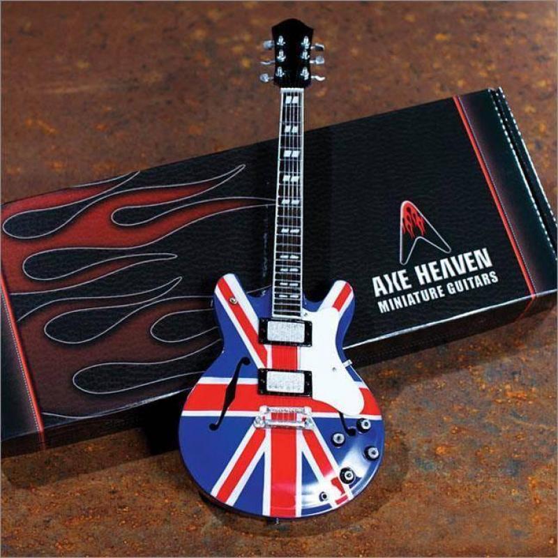 Axe Heaven miniatuur gitaar | Union Jack Electric Model