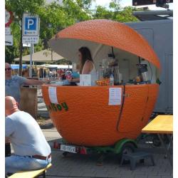 Sinaasappel verkoopwagen