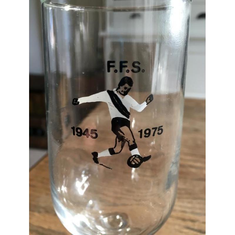 Voetbal glas 1945-1975 F.F.S
