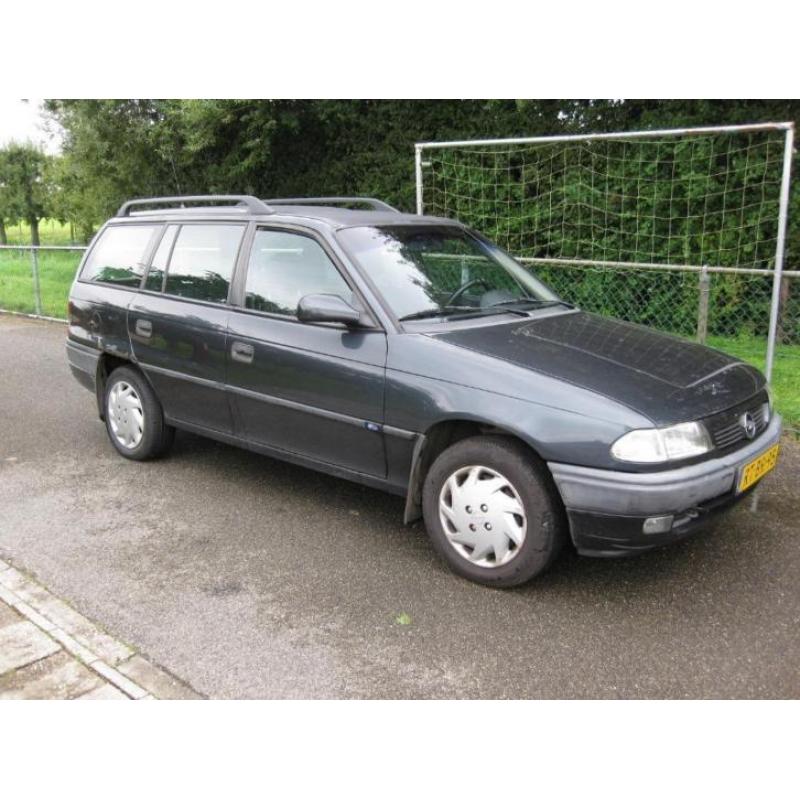 Opel Astra 1.6 I St.wgn. 1997 Zwart
