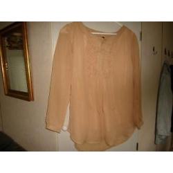 Mooie dunne blouse bruin beige maat s/m 47 cm breed 70 cm d