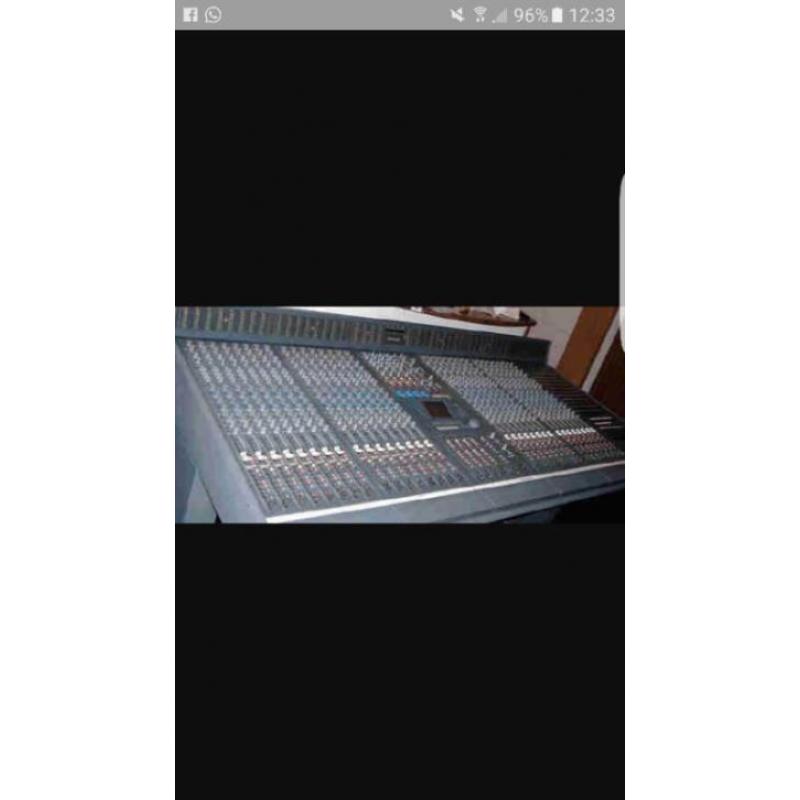 Soundcraft dc 2000 studio mixer