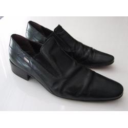 Donkergroene schoenen van Via Dante - maat 45