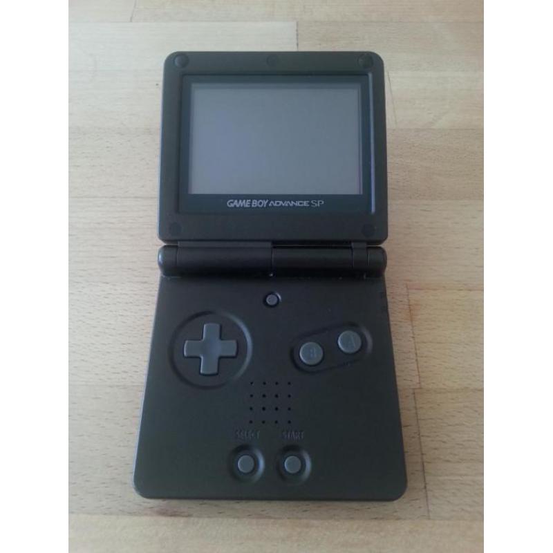 Gameboy Advance SP met accessoires en games