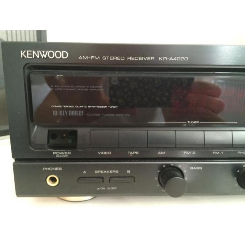 Kenwood receiver KR-A4020 met 2 Mission speakers 761