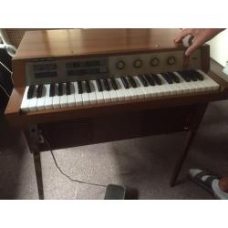 Complete Philicorda orgel (inclusief vervoerskoffers)