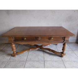 houten tafel met lade
