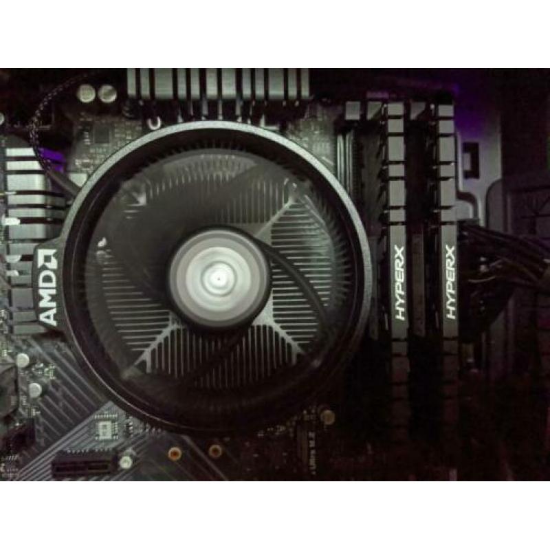 Desktop PC Ryzen 3 2200G, 16GB, 500GB, WIN10, Fractal CASE!