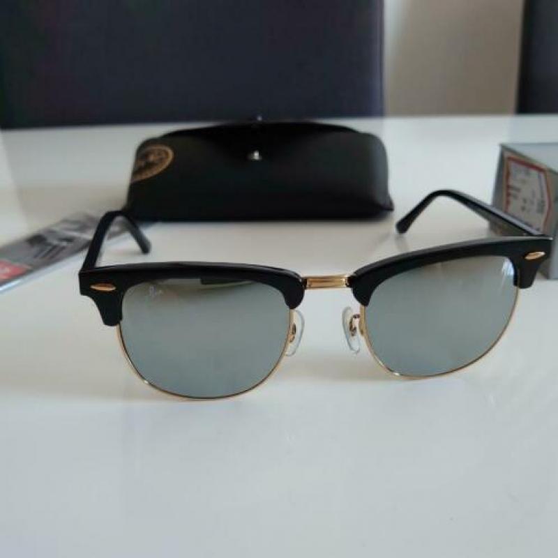 Ray-Ban CLUBMASTER - Zonnebril maat 51