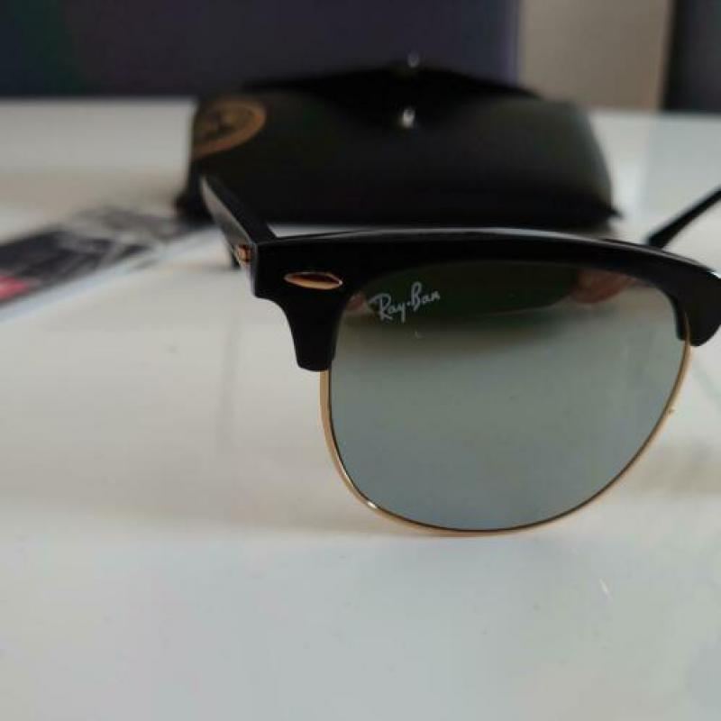 Ray-Ban CLUBMASTER - Zonnebril maat 51