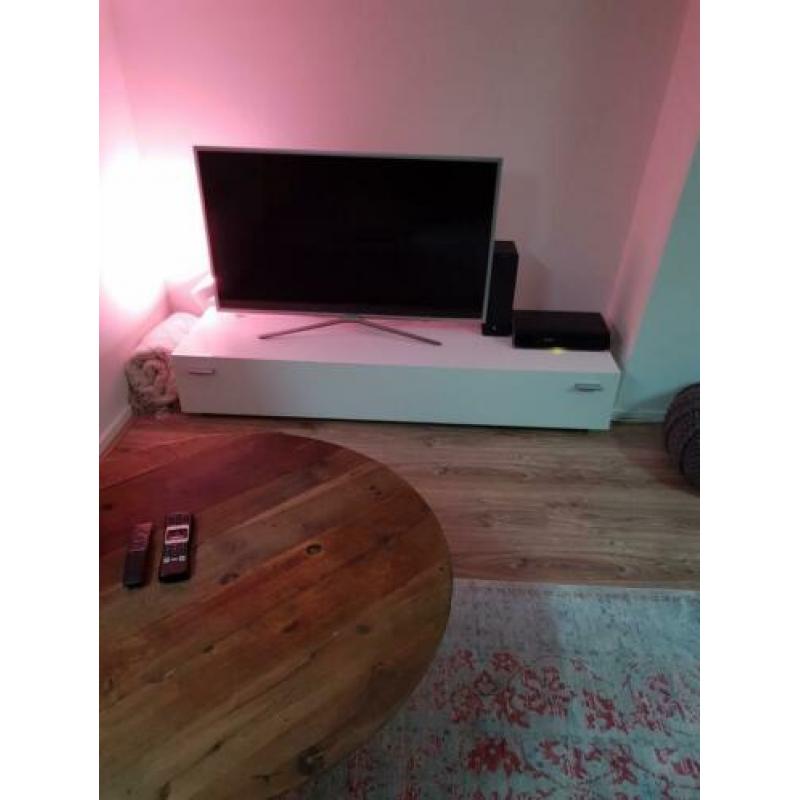 TV-meubel wit met deur