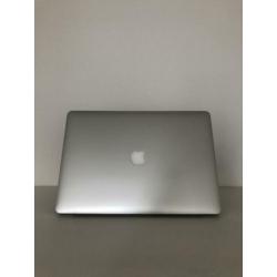 MacBook Pro / 15,4 inch (mid 2015)