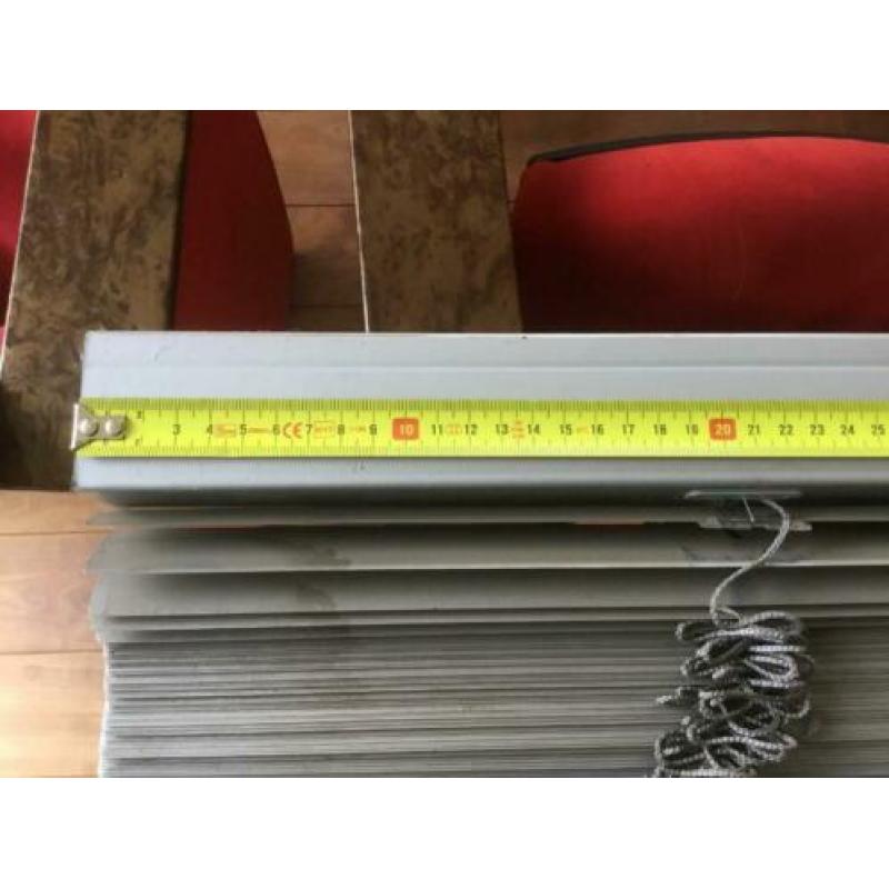 jaloezie / luxaflex aluminium 50 mm Breed 180 cm; Lang 268