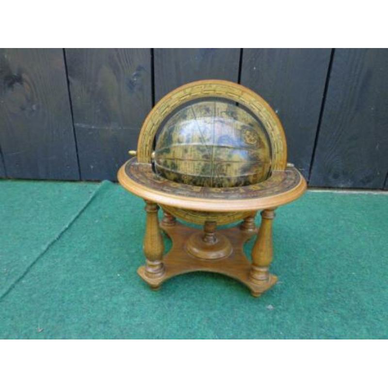 Vintage Mercurio D'oro Zodiac Globe/wereldbol in houten fram