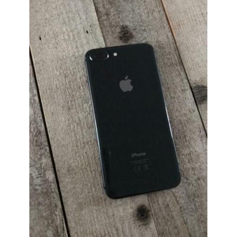 Apple IPhone 8 Plus Zwart inclusief origineel Apple hoesje