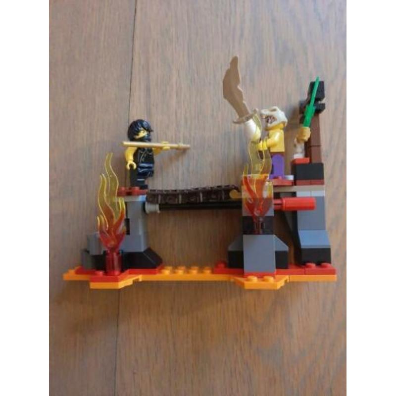 LEGO Ninjago de lava brug (70753)