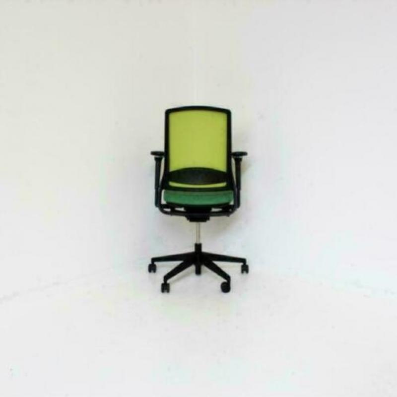 Gispen Zinn: GROENE Netweave rug. Bureaustoelen/Burostoelen.