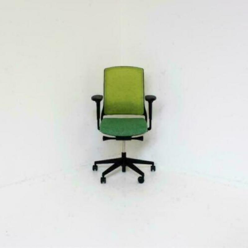 Gispen Zinn: GROENE Netweave rug. Bureaustoelen/Burostoelen.