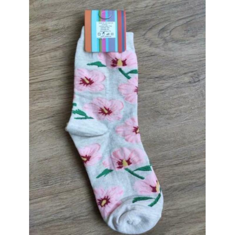 Nieuwe sokken Hibiscus