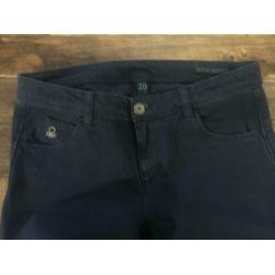 Blauwe broek / skinny jeans Benetton maat 28