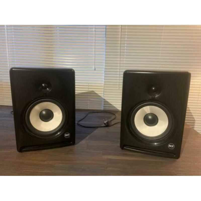 2 x RCF AYRA EIGHT Speakers