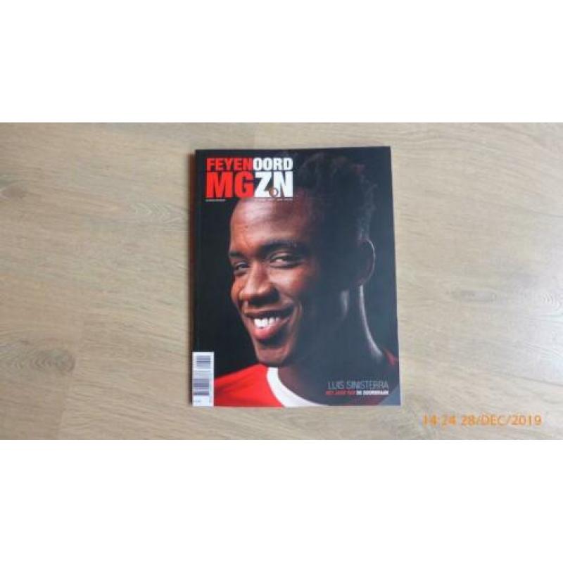 Feyenoord (div. bladen) + Dirk Kuyt Testimonial+, NIEUW+ZGAN