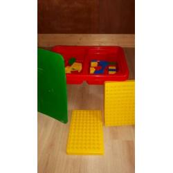Zandtafel watertafel speeltafel met bouwstenen