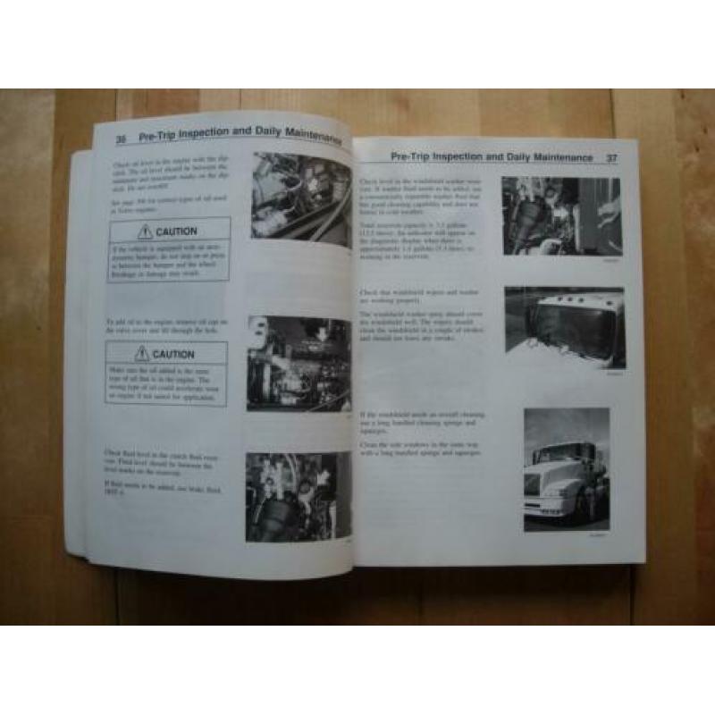Volvo VNL VNM Torpedo Instructieboek 1997 – Handleiding Neus