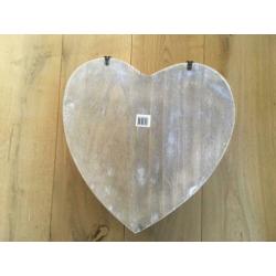Heel leuk houten riverdale wandkastje in hartvorm