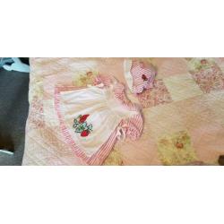 Roze wit jurkje met kraag + overgooiertje + kapje | 80 86