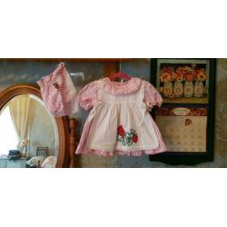 Roze wit jurkje met kraag + overgooiertje + kapje | 80 86