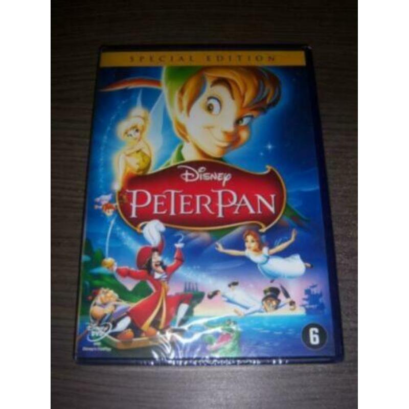 Disney Peter Pan met gouden rugnummer 14 in nieuwstaat