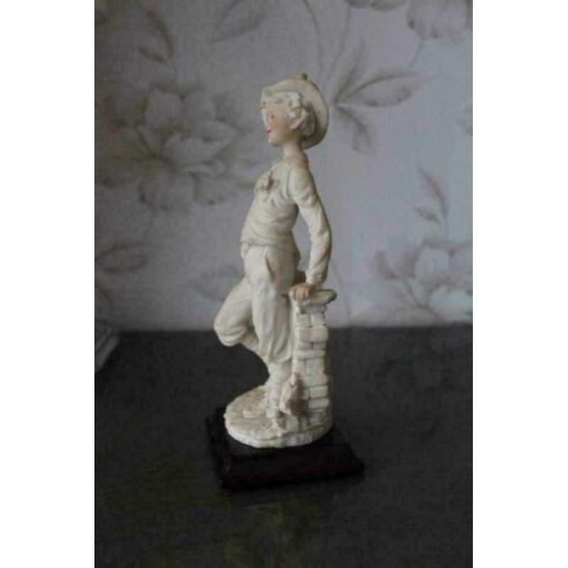 Vintage Giuseppe Armani Capodimonte figurine, gemerkt