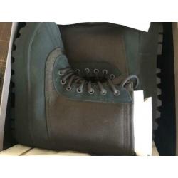Jordan yeezy adidas boot 950 size 42.5 nieuw in box