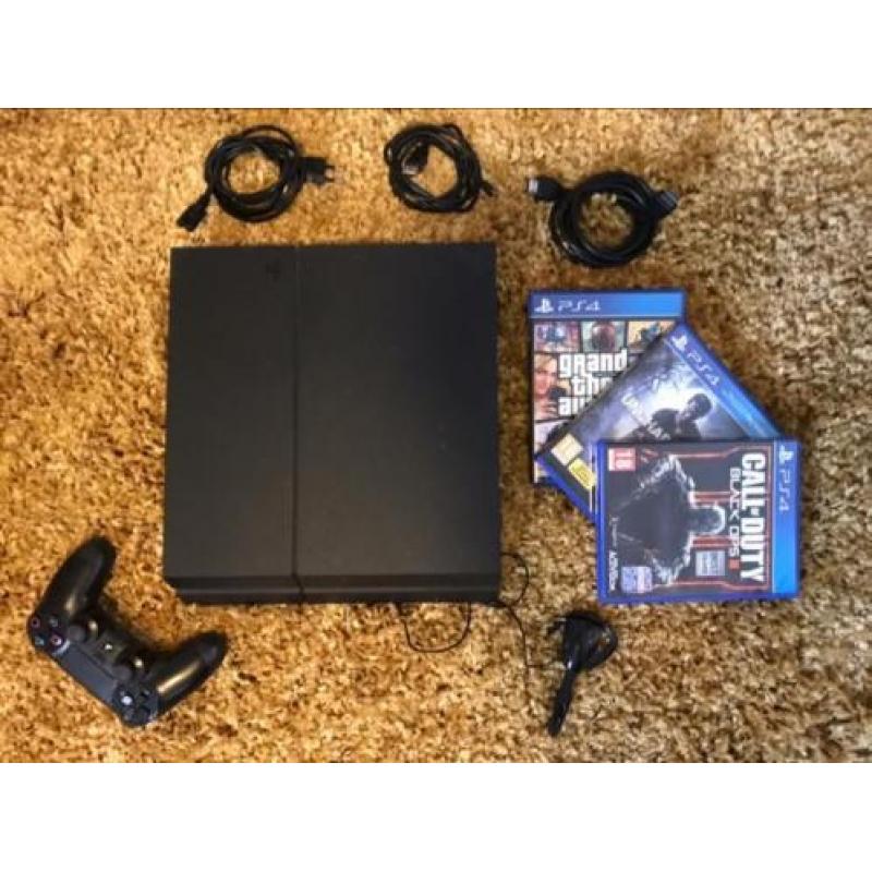 PlayStation 4 1Tb met toebehoren